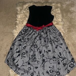 Wonder Nation Black and White Checkered Dress with Red Bow